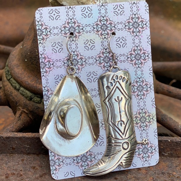 Signed-Sterling Silver Cowboy Hat & Boot Dangle Earrings Native American Western - Picture 4 of 10